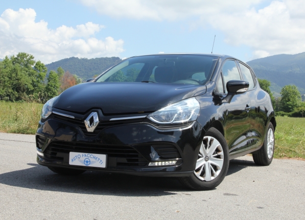 Renault Clio 0.9 tce Moschino Zen Gpl 90cv